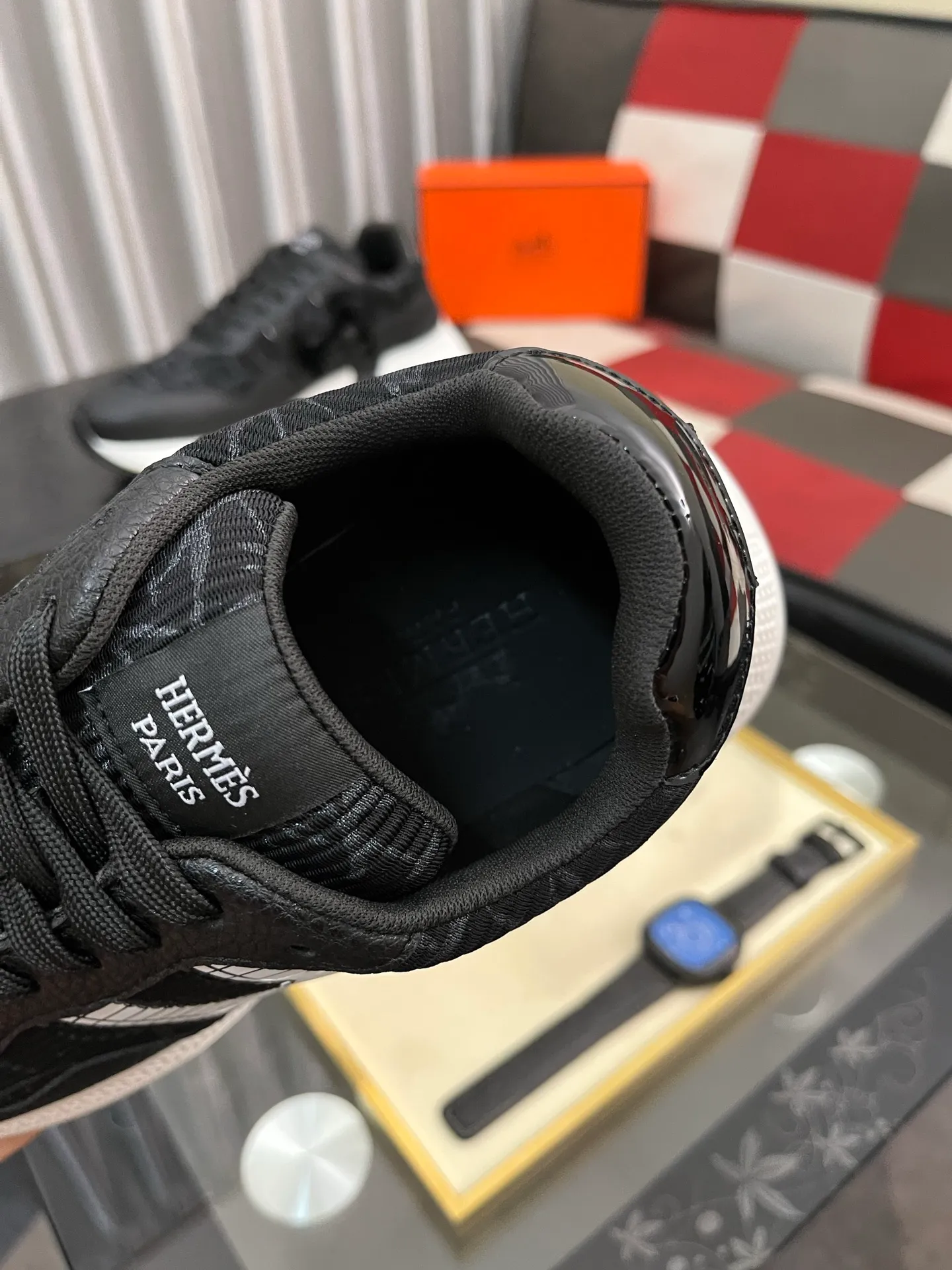 Men's shoes 💰540⌚️⌚️ HERMES/Hermès men's rest sneakers! -High-end quality original casual sports shoes -Upper: high nappa calfskin, forging technology, knitted fabric, shoe brand webbing, injection molded brand logo -Inner: foot pad; water-dyed cowhide -Outsole: ultra-light TPU·rubber; two-color molded outsole -Ultra-high quality control·fine workmanship: highlighted (high-end·luxury·grade) Size: 38-443️⃣Colors available